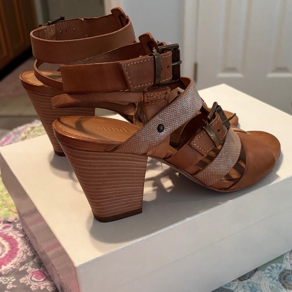 Anthropologie Two-Tone Brown Strappy Sandals - Picture 5 of 6